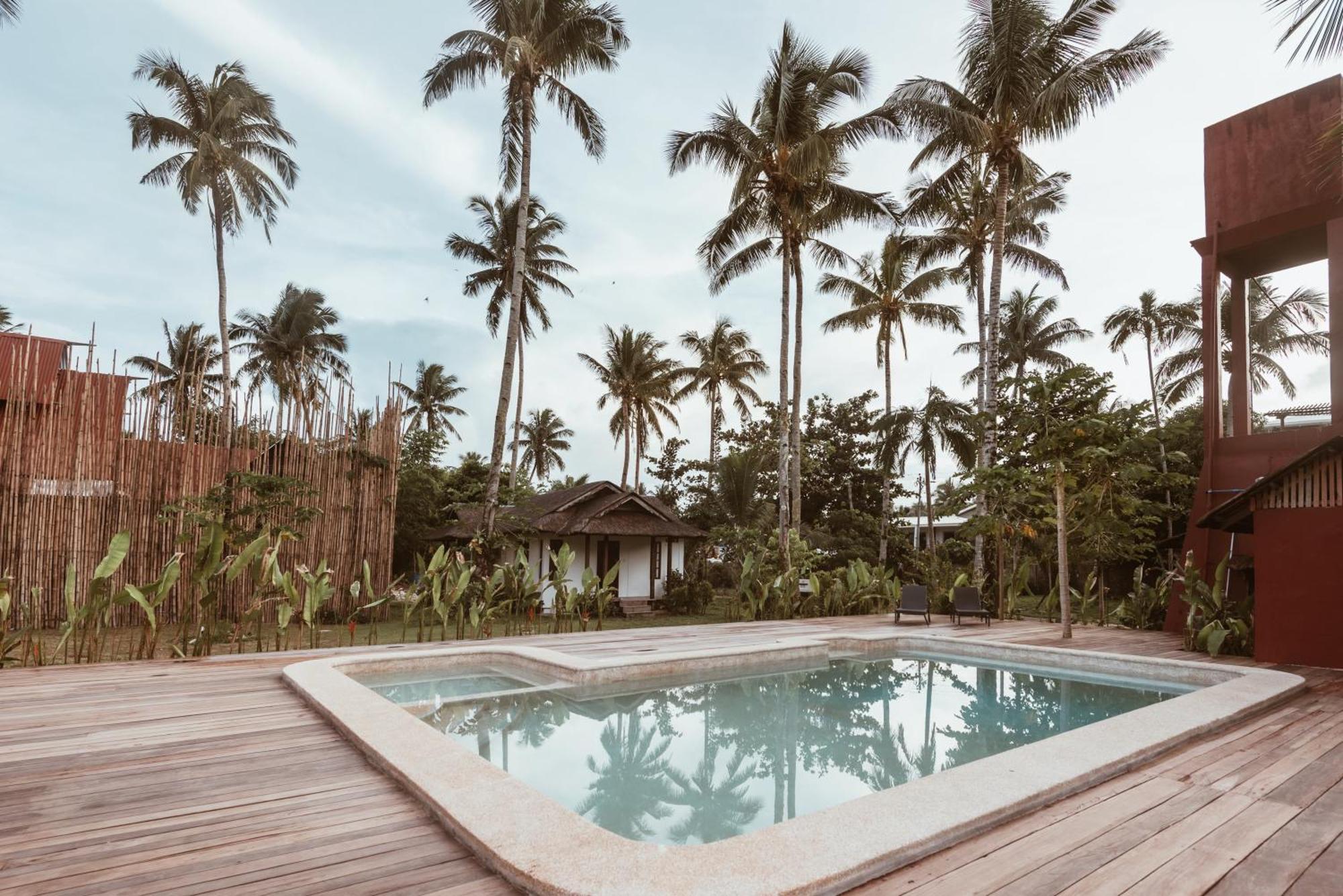 Alon Cloud9 Beach Front Catangnan Exteriér fotografie